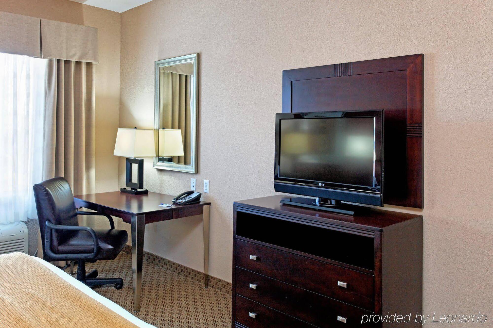 Holiday Inn Express Hotel & Suites Crestview South I-10 By Ihg Екстериор снимка