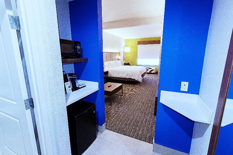 Holiday Inn Express Hotel & Suites Crestview South I-10 By Ihg Екстериор снимка