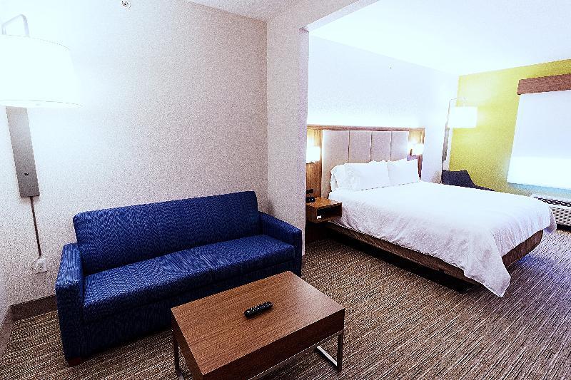 Holiday Inn Express Hotel & Suites Crestview South I-10 By Ihg Екстериор снимка